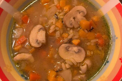 Soupe de riz sauvage aux légumes