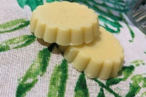 Les petits secrets beauté de Pauline : Baume solide hydratant au beurre de cacao