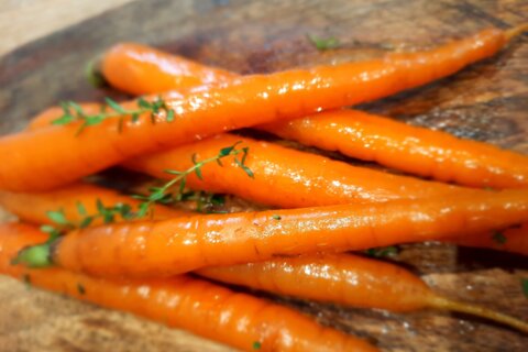 Carottes rôties au miel et thym